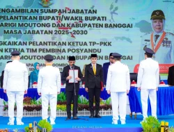 Gubernur Anwar Hafid Lantik Bupati dan Wakil Bupati Parigi Moutong dan Banggai